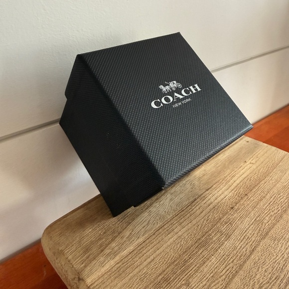 Coach Maddy Watch - Picture 8 of 8